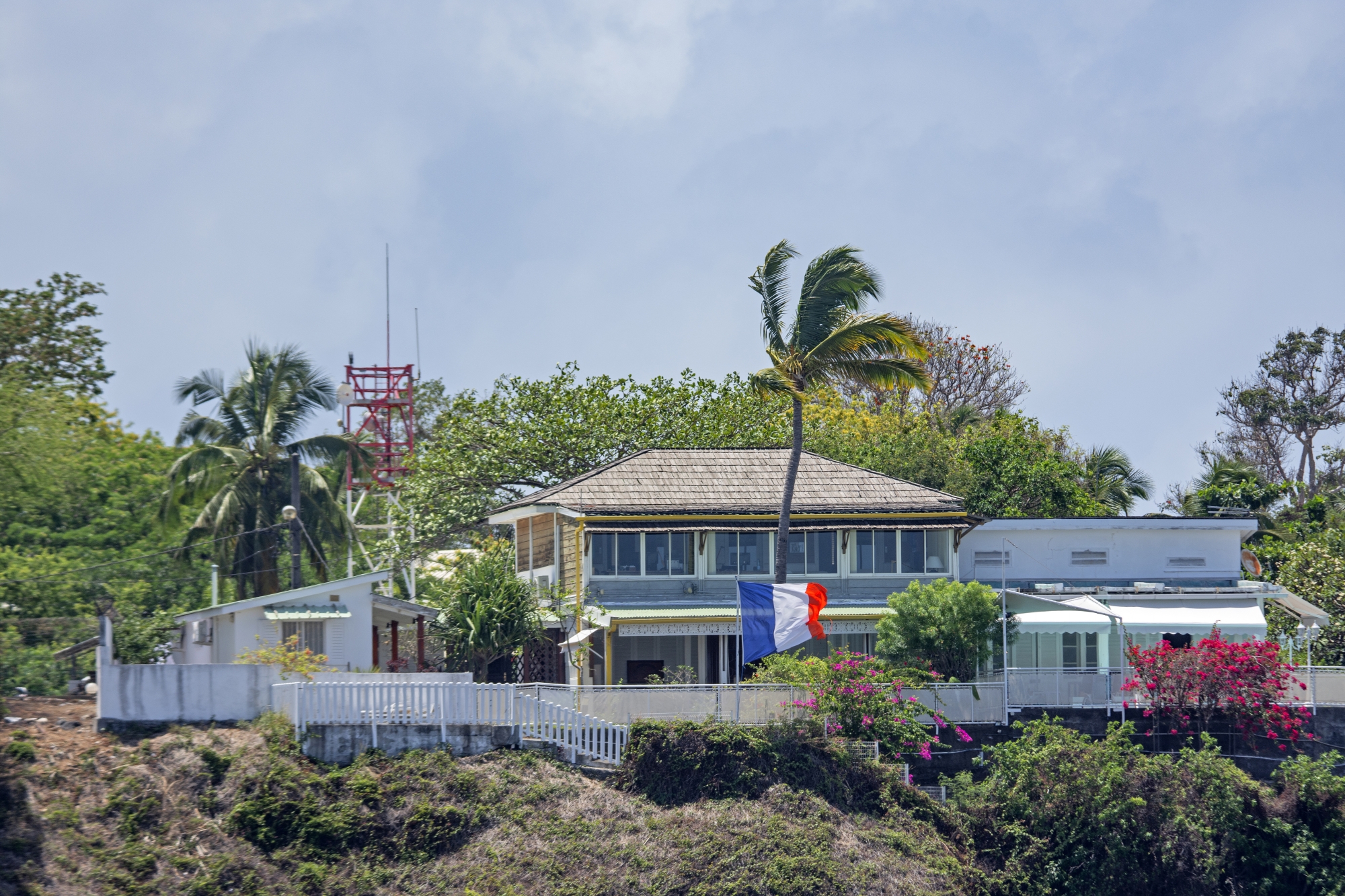 Tous les voyants clignotent : Mayotte ne va pas bien, il est urgent d’agir