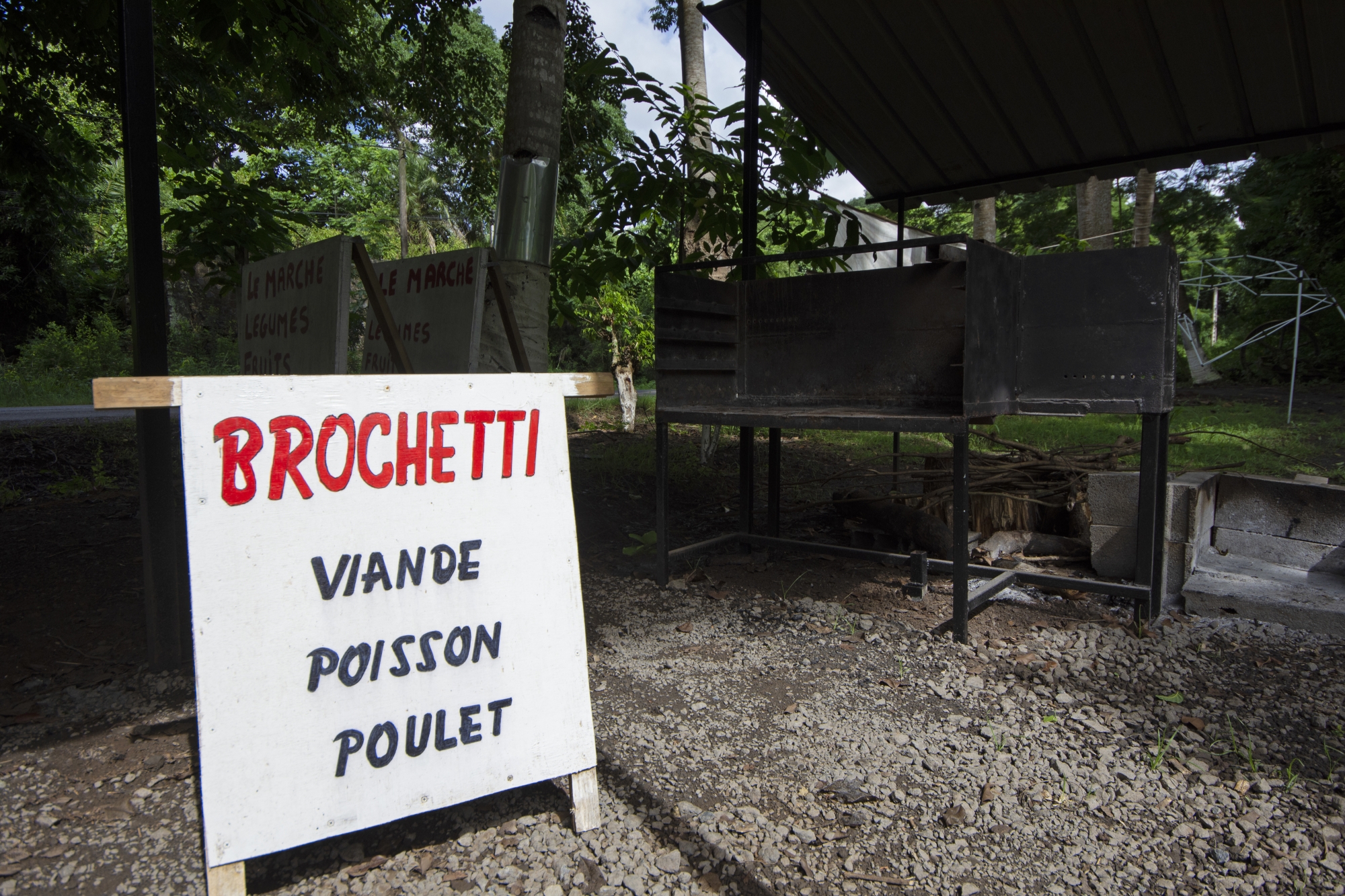 Le CODAF de Mayotte continue de procéder au contrôle des restaurants et des brochettis