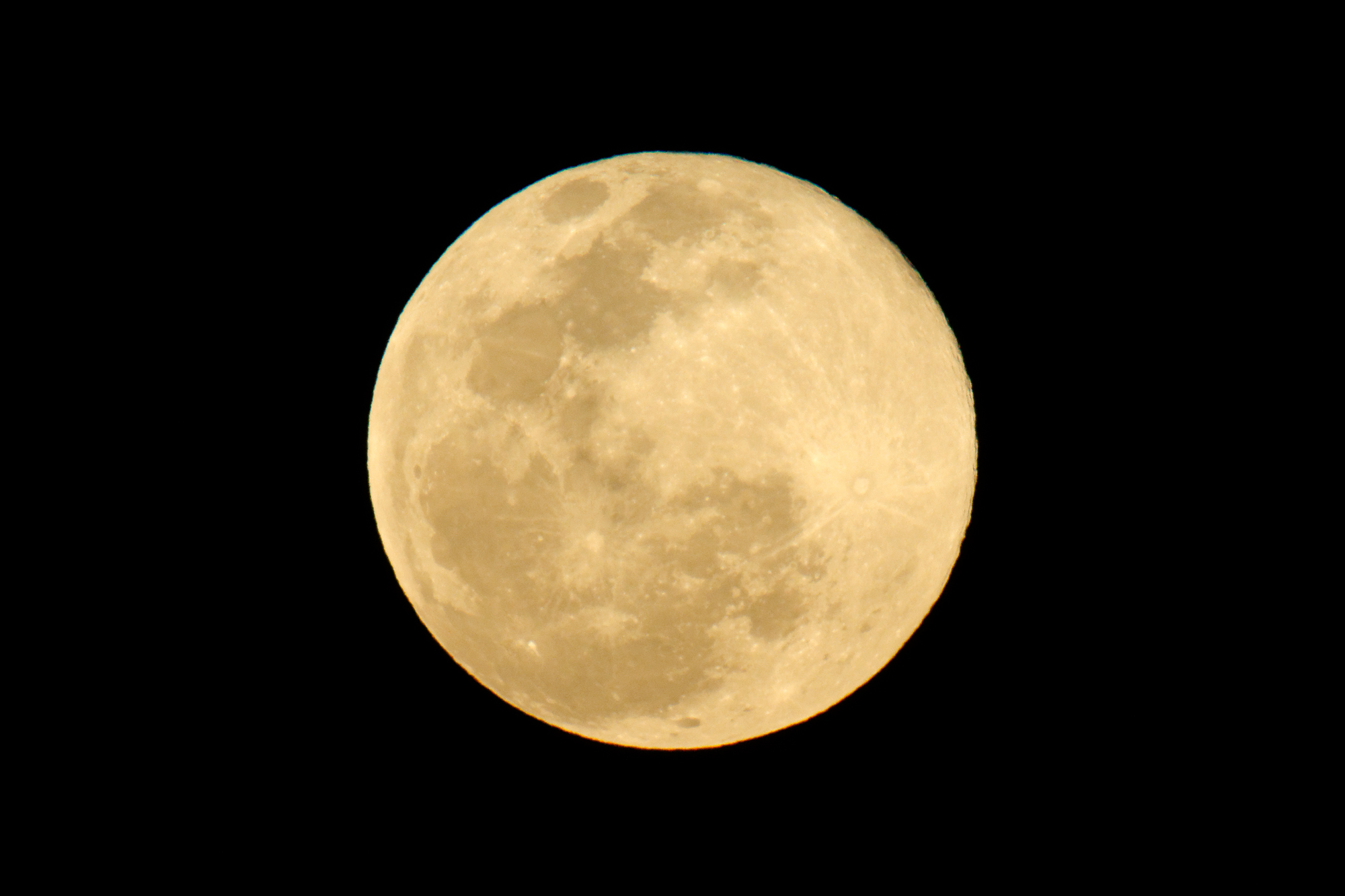 Ce soir une extra-super-moon à observer !