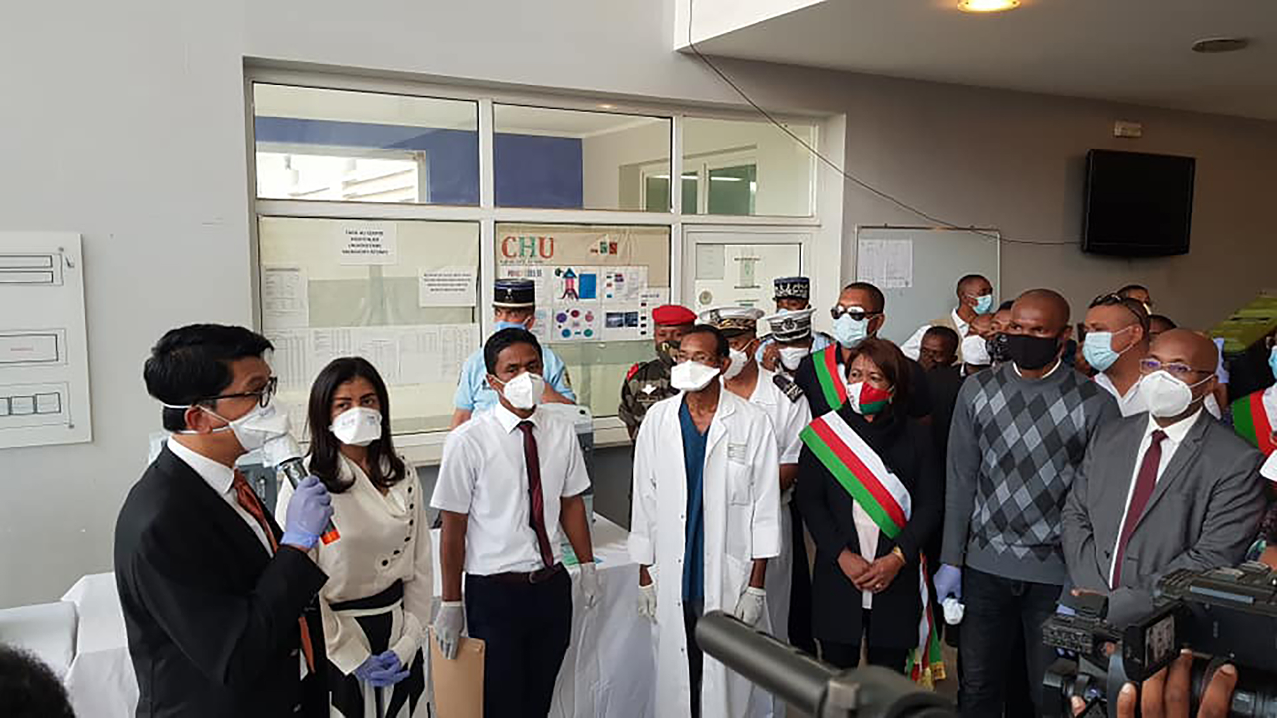 Visite présidentielle à Majunga pour apporter du matériel anti-Covid