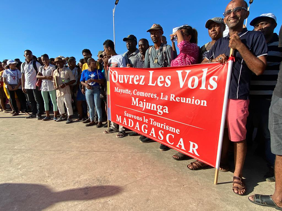 Les acteurs du tourisme de Majunga manifestent pour la réouverture des lignes aériennes avec Mayotte