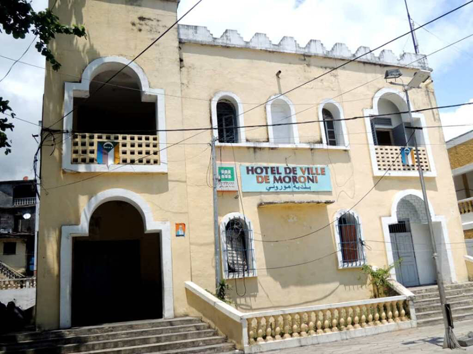 Région : accusé d’abus de pouvoir par son conseil municipal, le maire de Moroni démissionne pour éviter une motion de déchéance