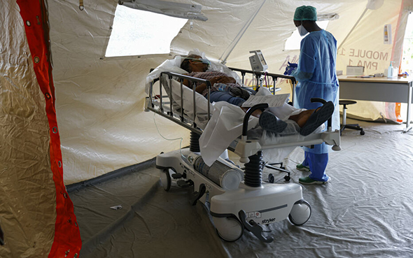 Le préfet de Martinique demande aux touristes de quitter l’île