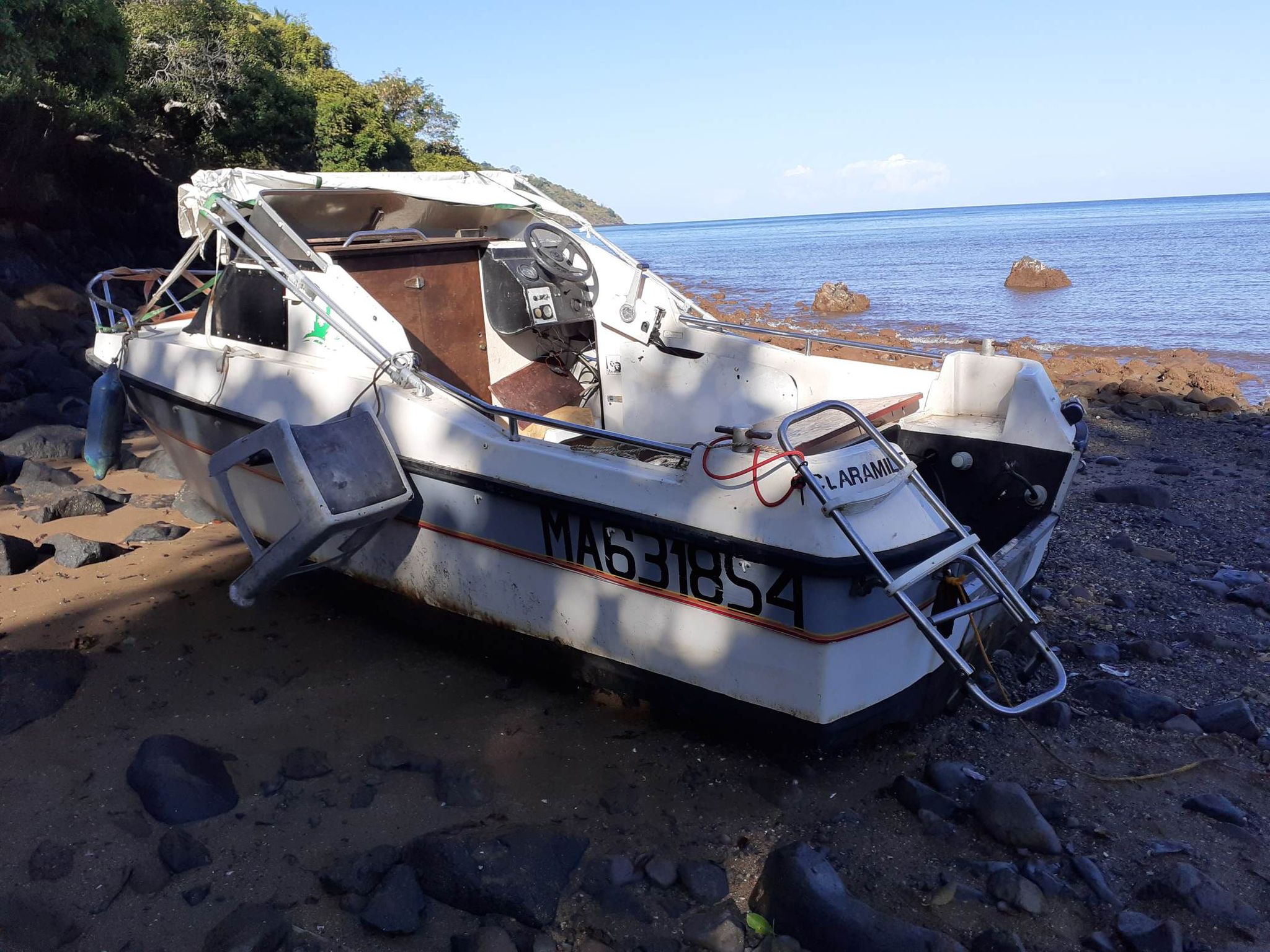 Des voleurs de moteurs de bateaux interpellés…