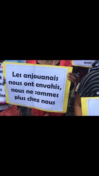 Une marche blanche pour dénoncer l’occupation illégale des terres