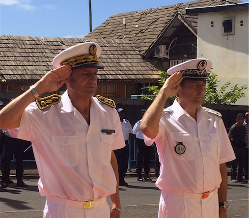 Hommage aux policiers