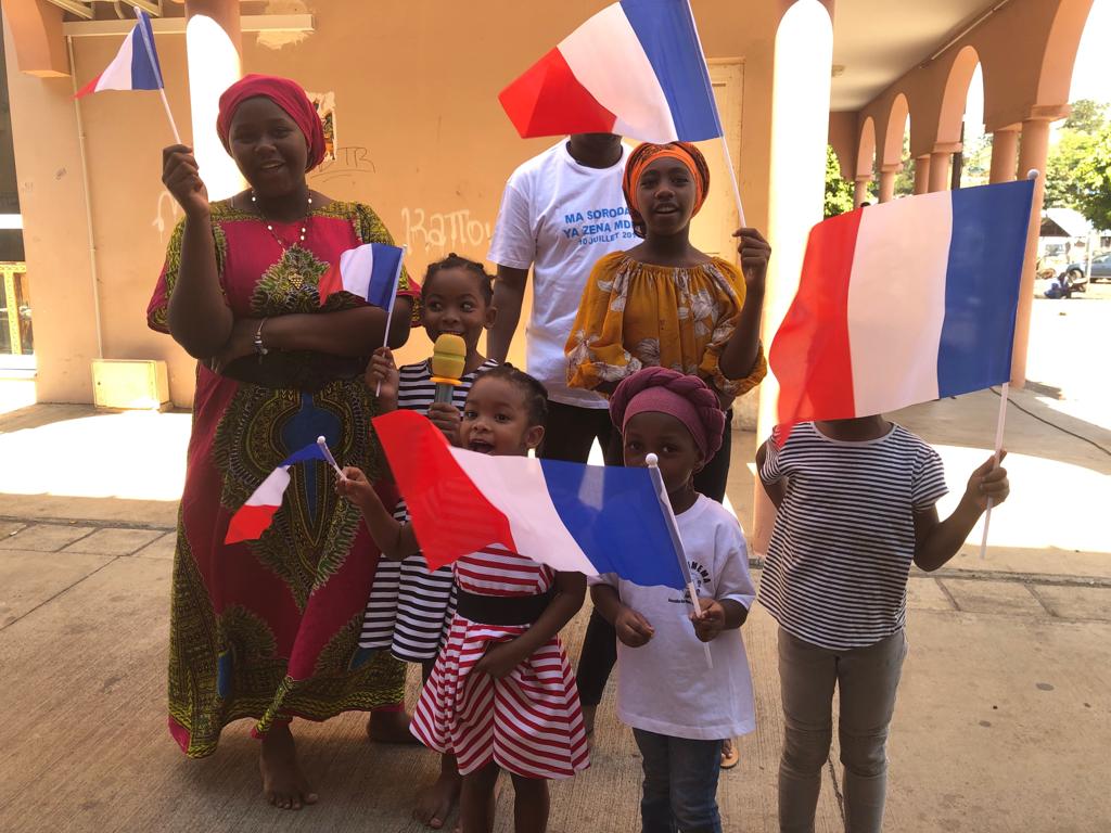 Manifestation sur fond de Marseillaise