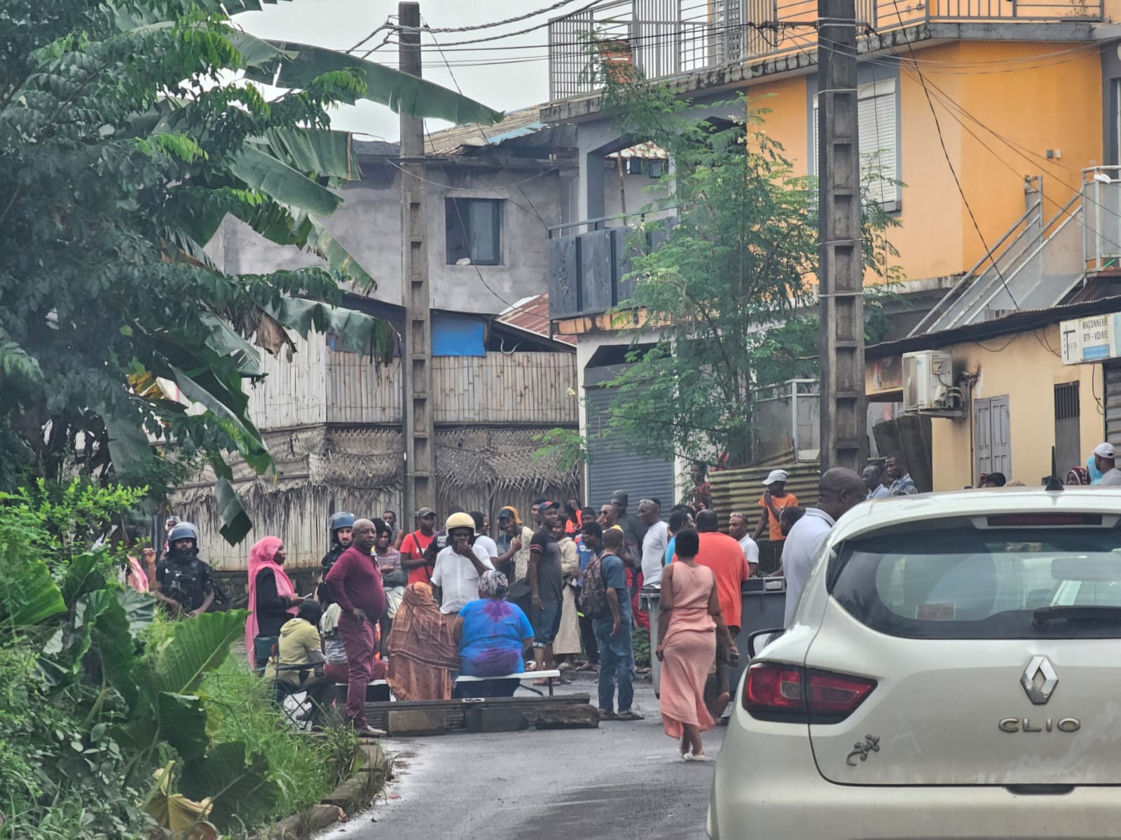 La circulation dans Combani est pour le moment interrompu