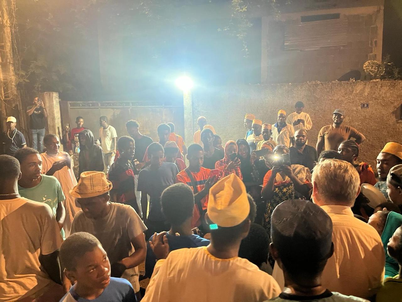 Le collectif les Forces Vives de Mayotte réagit à l’attaque contre le préfet