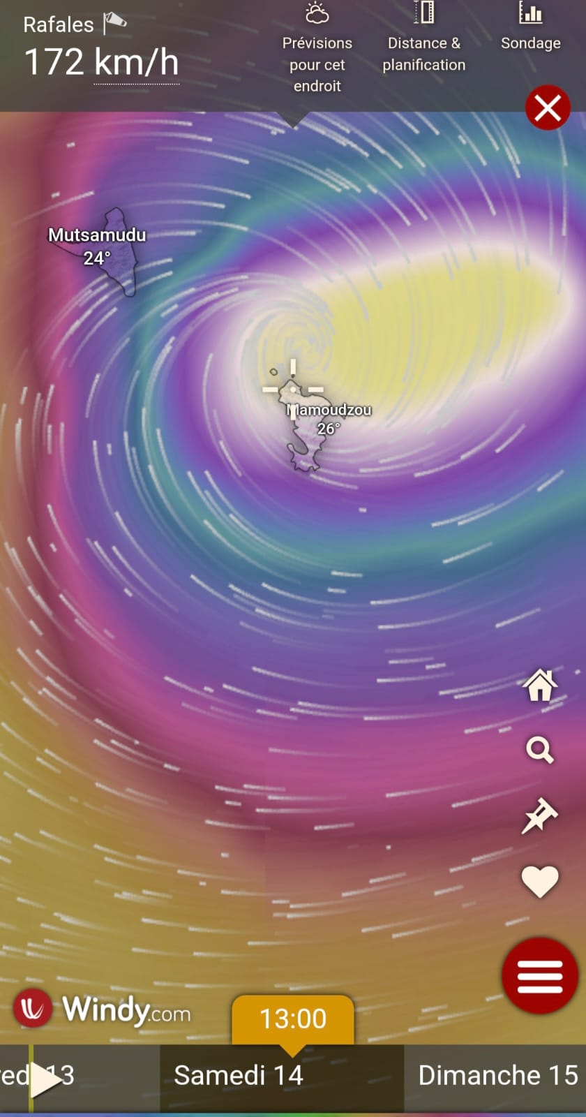 Le cyclone Chido continue de se rapprocher : point de situation à 11h30