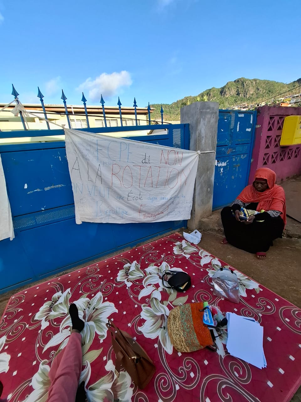 La mairie est bloquée à Acoua (video)