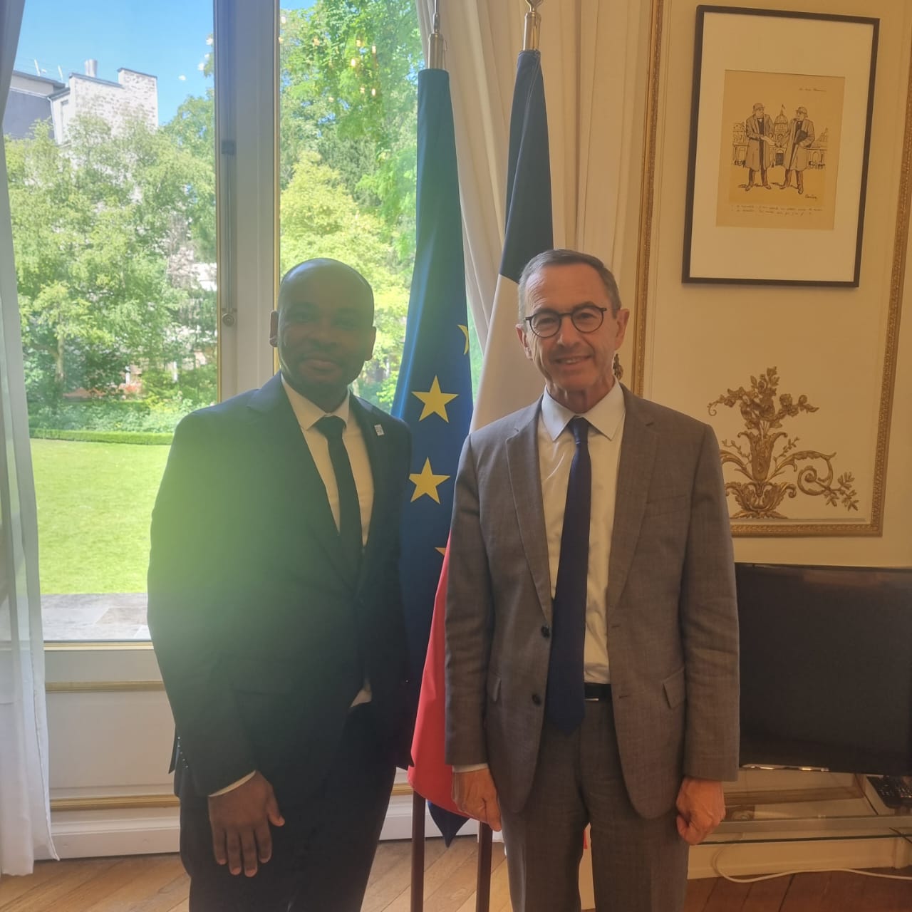 Le maire de Mamoudzou reçu place Beauvau