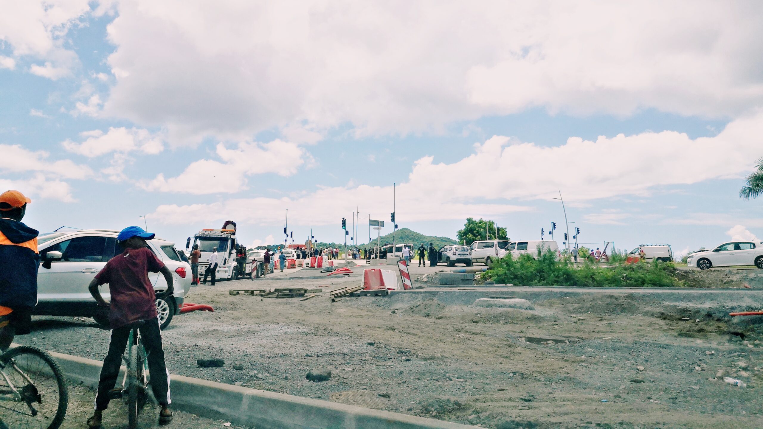 Un barrage est en cours à Passamainty
