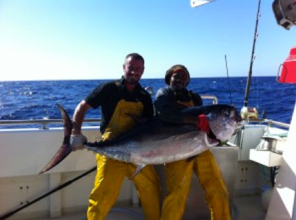 Les bateaux de pêche bloqués au port
