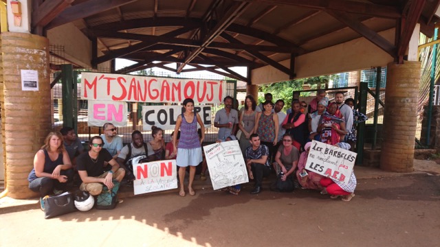 Les parents d’élèves et le personnel du collège de M’tsangamouji ne décolèrent pas contre le vice-rectorat