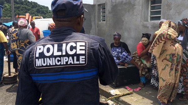 Marché : Les demandeurs d’asile en colère (vidéo)