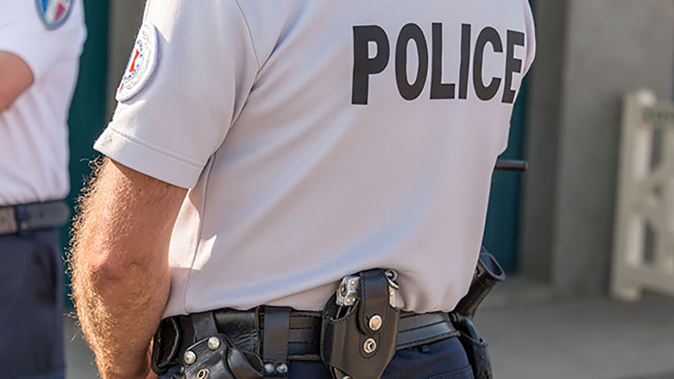 Un policier entre la vie et la mort suite à un regrettable accident avec une arme de service