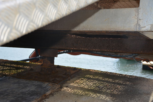 Ponton de plaisance : danger