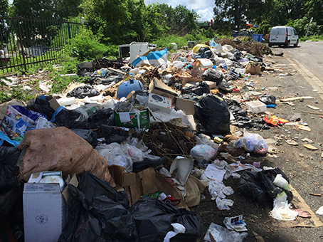 2 228 bacs poubelles livrés au Sidevam