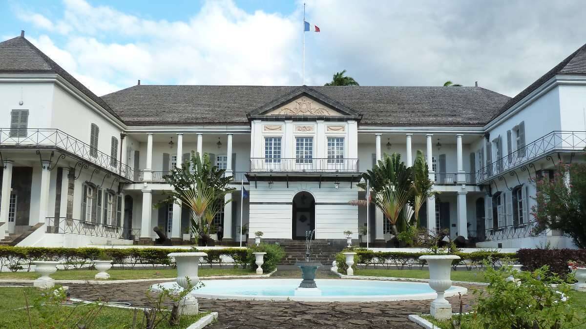 La Réunion : le couvre-feu de 18h à 5h prolongé jusqu’au 5 avril