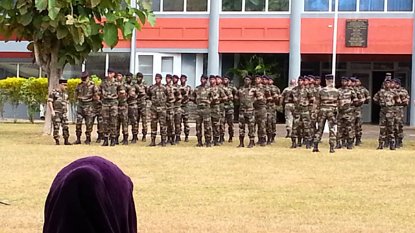 Cérémonie de présentation au drapeau au RSMA