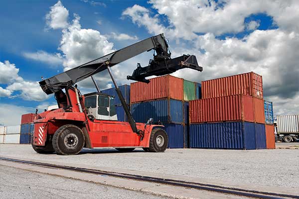 Incendie au port de Longoni