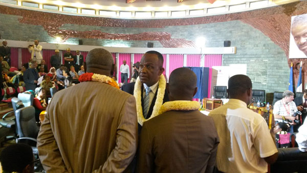 Discussions entre élus