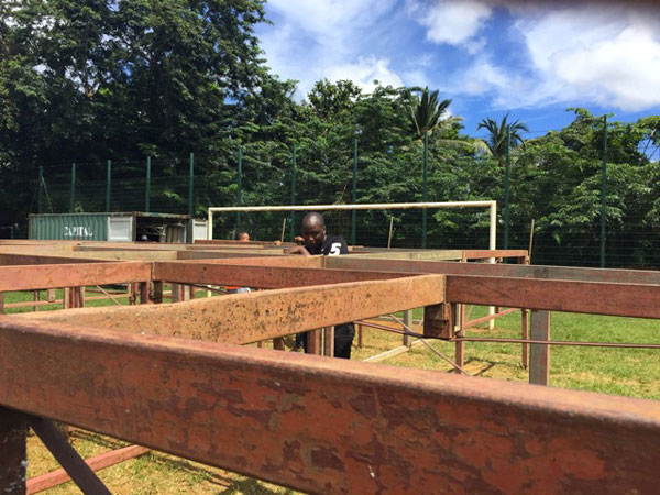 Concert Maitre Gims : le scène sera bientôt prête