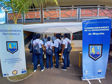 Le SNU prend position à Mayotte avec 43 volontaires dont 15 retenus par la gendarmerie