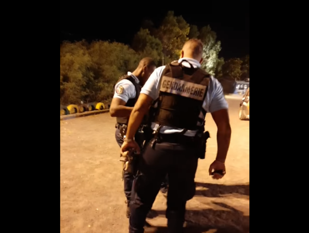 Pamandzi : une trentaine de jeunes attaquent les joueurs de pétanque