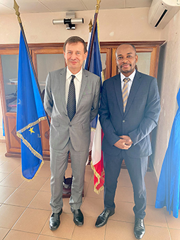 Le préfet rencontre le maire de Mamoudzou