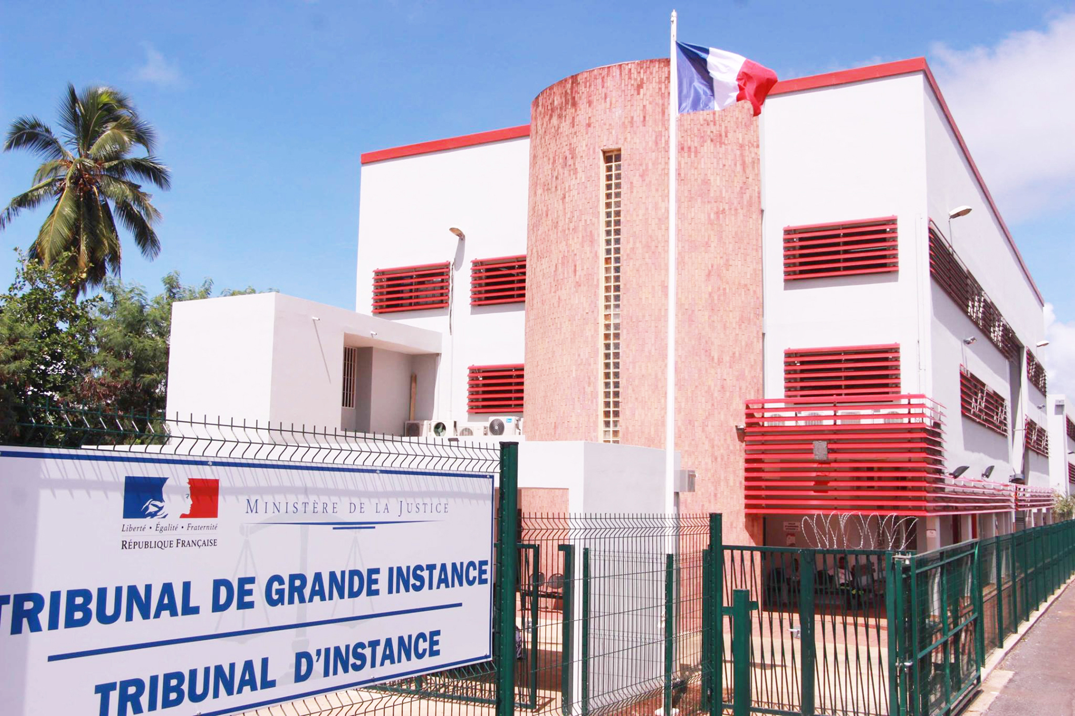 Trois braqueurs du Douka Bé de Kawéni identifiés et interpellés