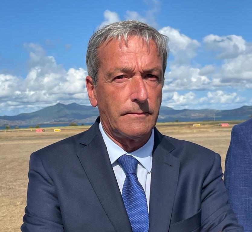 Le ministre des Outre-mer de retour à Mayotte plus tôt que prévu