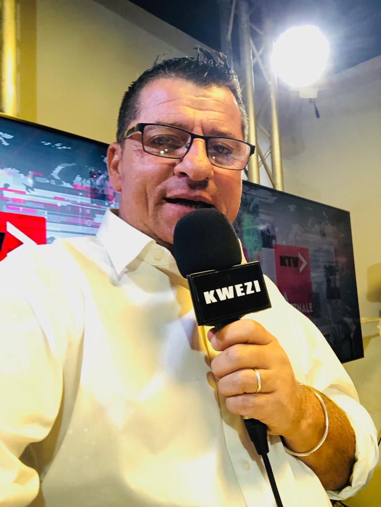 La Matinale va démarrer : les journalistes se mettent en place