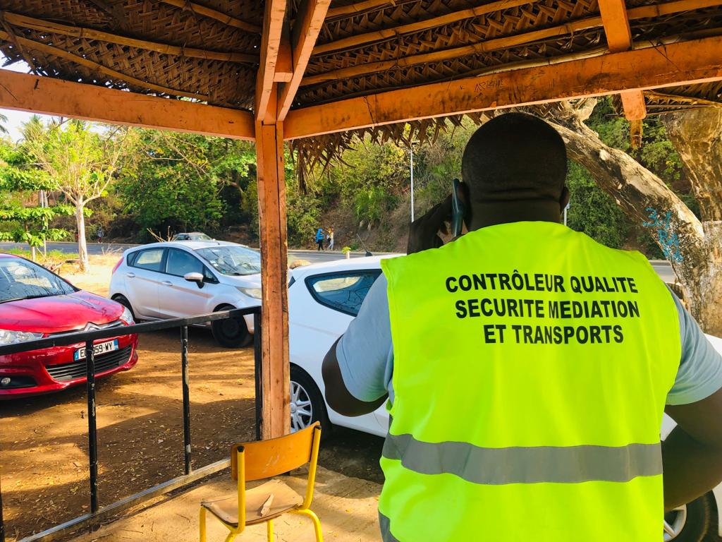 Caillassage en cours à Majicavo