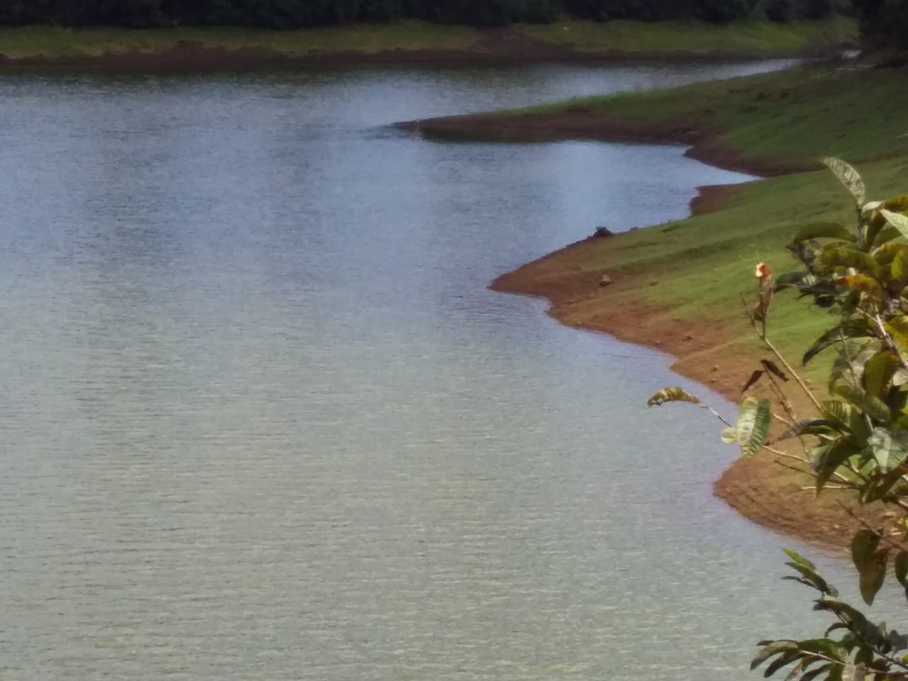 L’eau pourrait manquer à Mayotte, si la saison des pluies tarde …