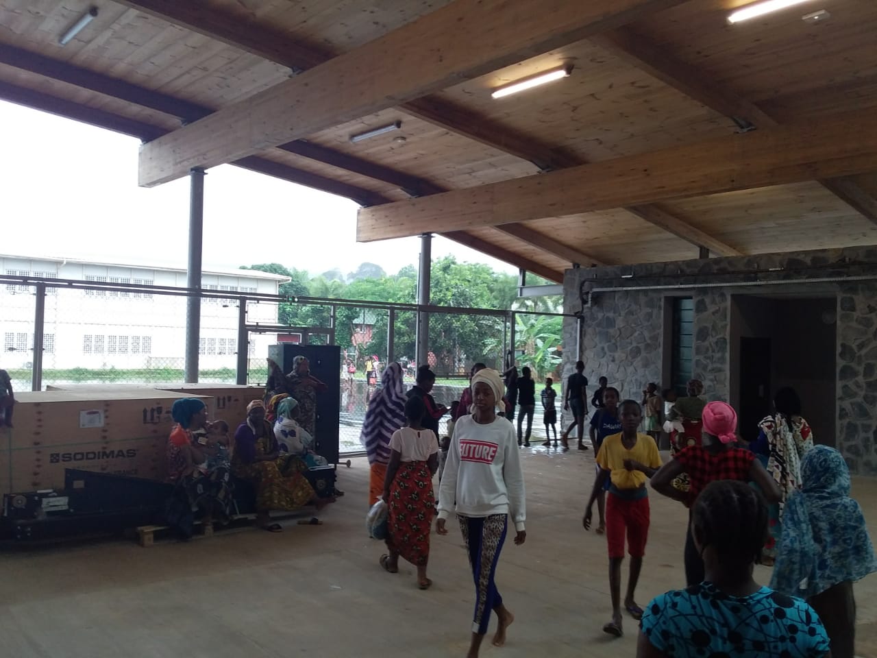 Ouangani : environ 500 personnes évacuées par le Maire vers le lycée de Kahani