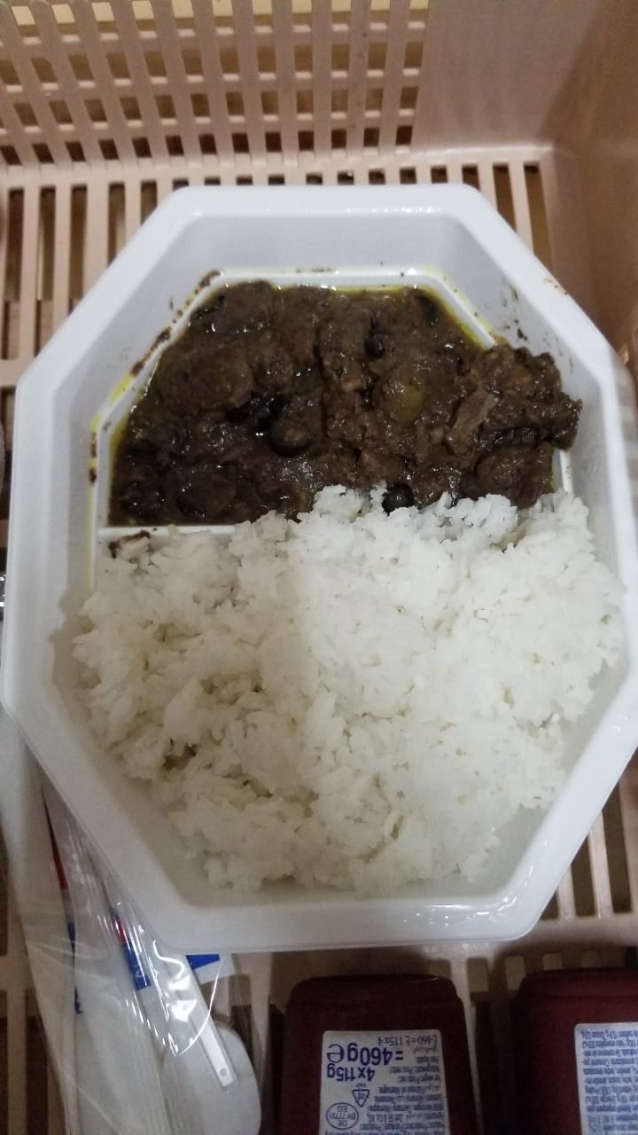 Plusieurs confinés au RSMA ont de violents maux de ventre suite au dîner