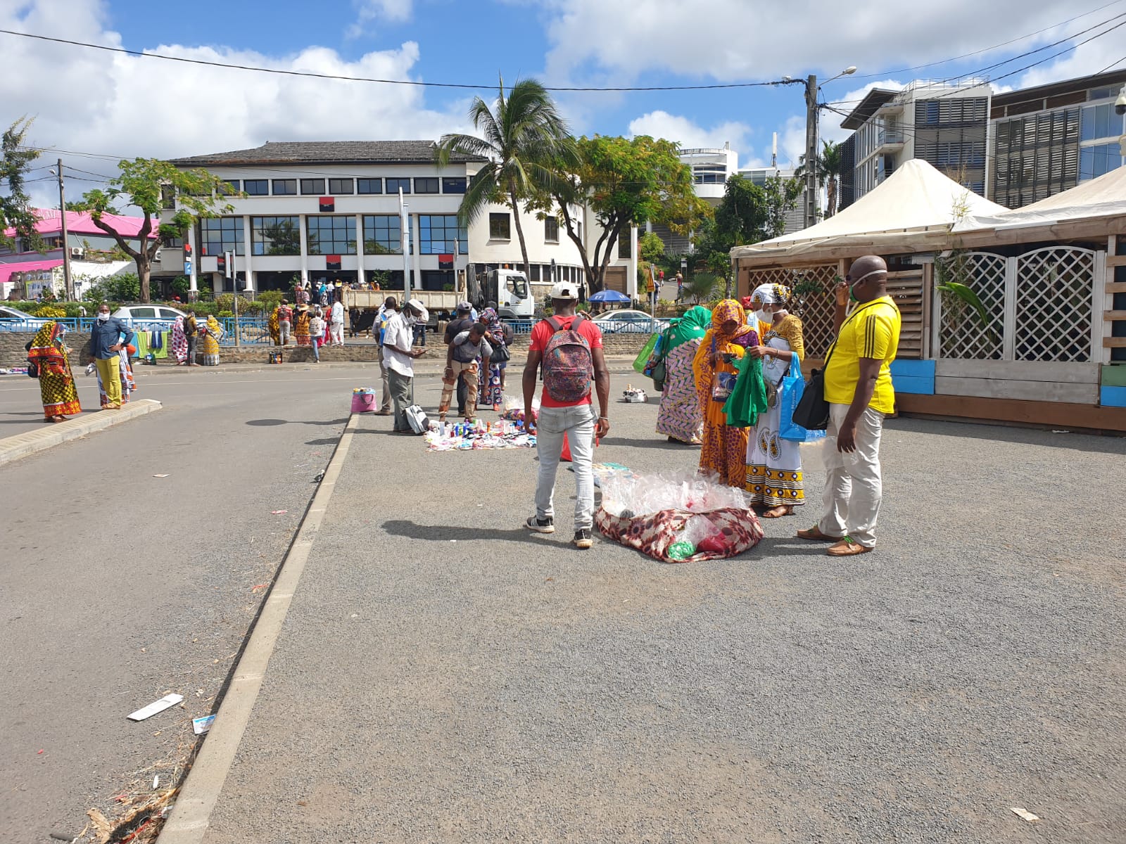L’économie informelle asphyxie l’économie régulière et légale
