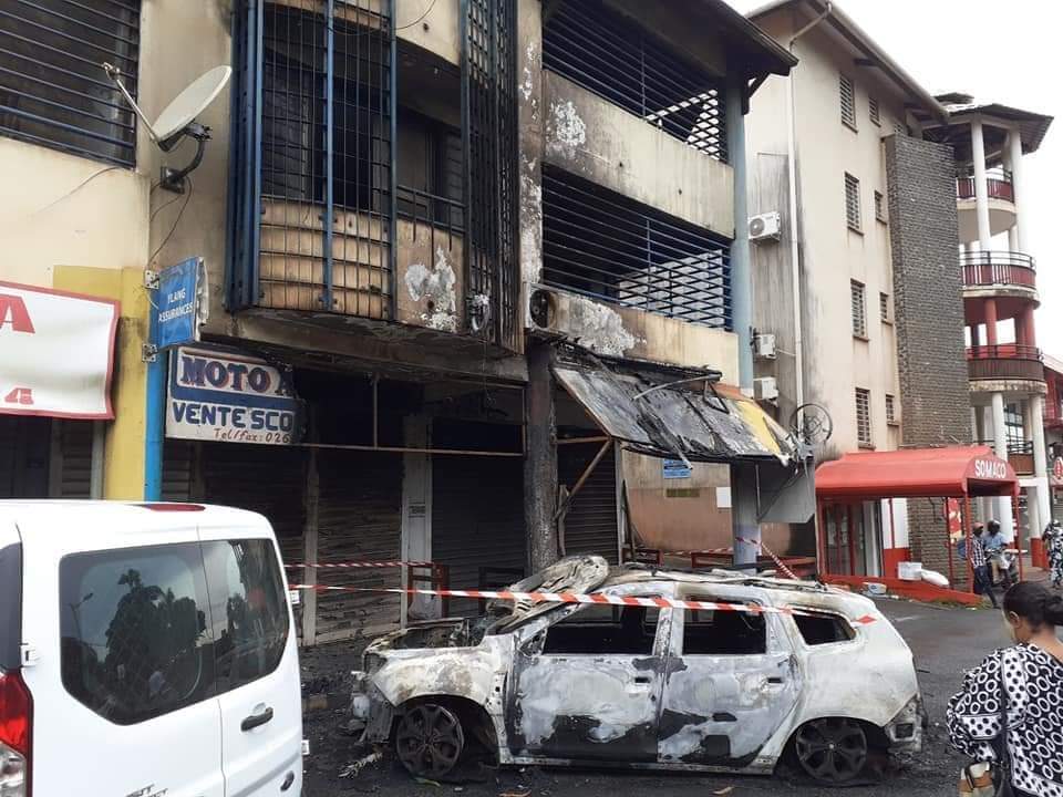 Le Préfet se dit “indigné” suite à l’incendie des locaux de la LIC