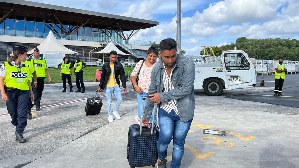 Les 3 Sri Lankais viennent d’embarquer (vidéo)