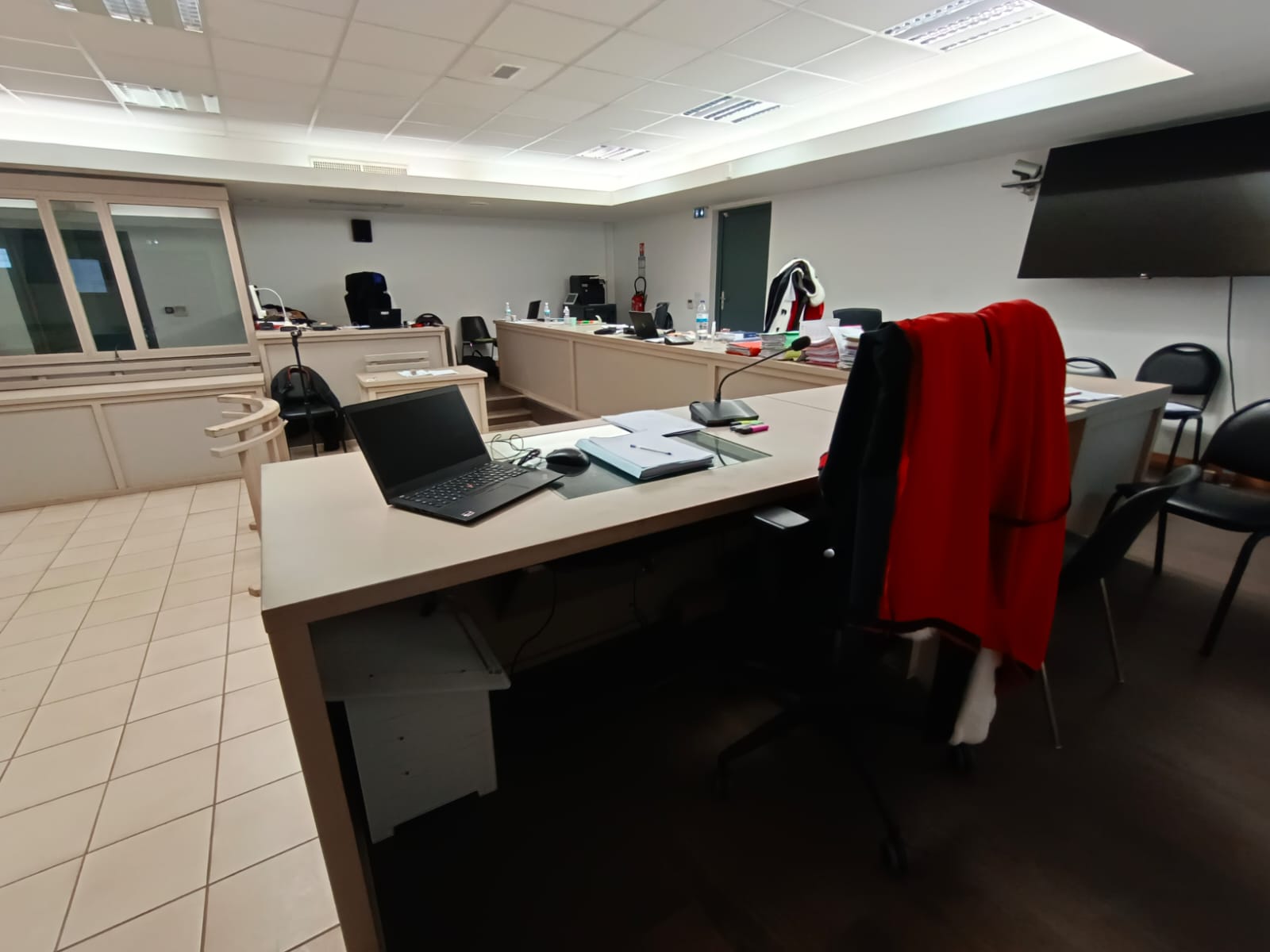 Il tabasse sa compagne, puis se rétracte, il présente des troubles psychiatriques