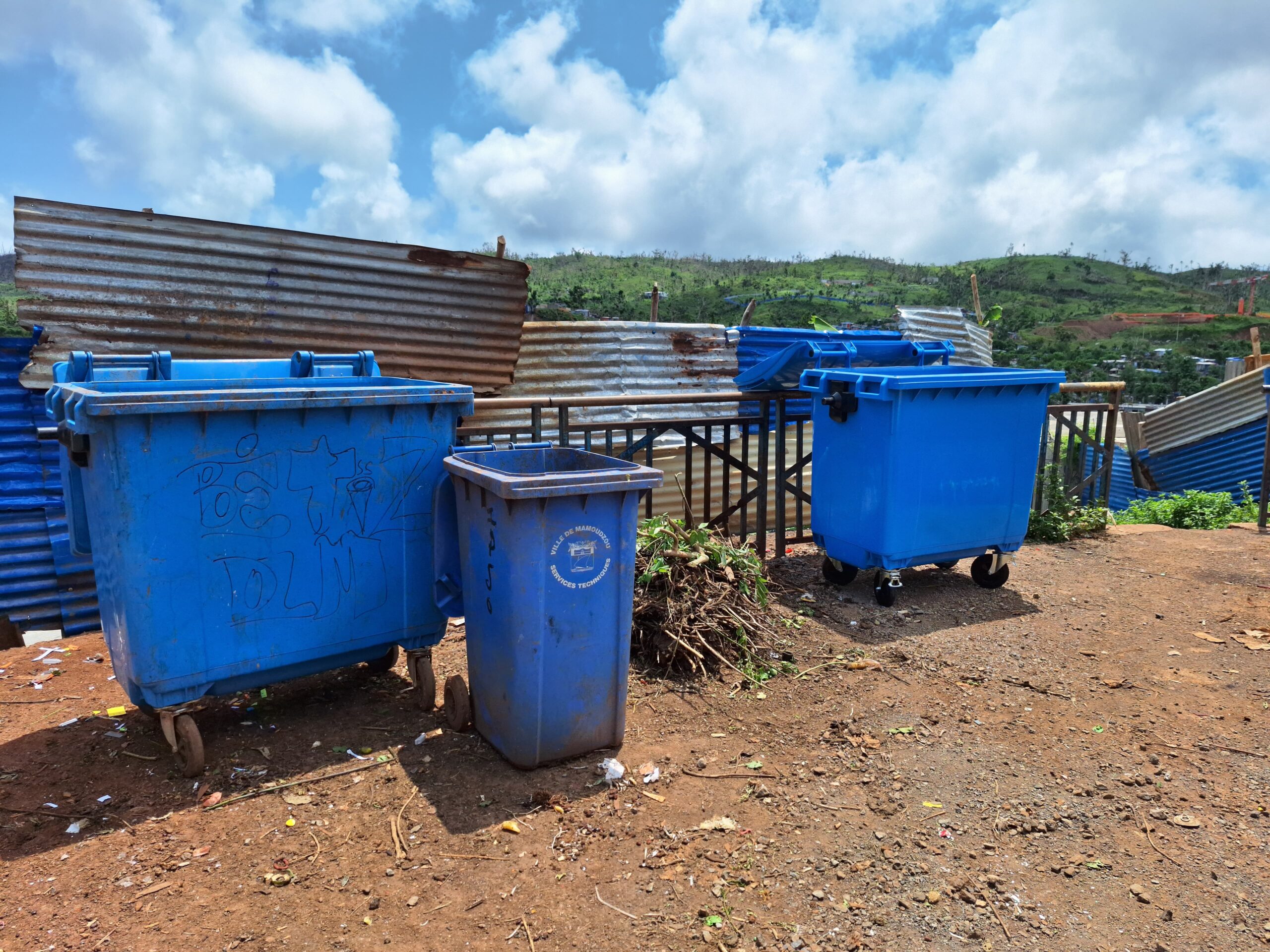 Nouvelle distribution de bacs à ordures ménagères