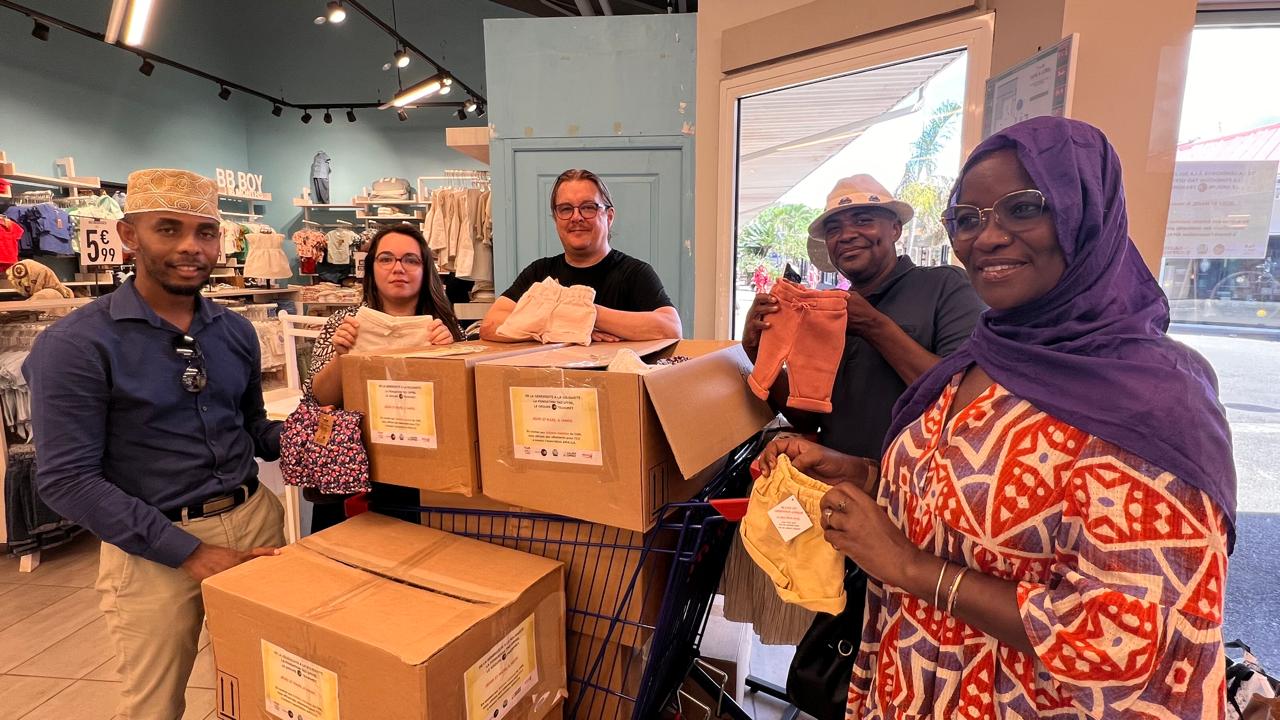 Un don de vêtements pour les enfants du CHM