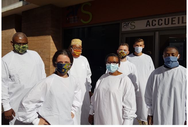 COVID-19 : livraison de surblouses aux professionnels