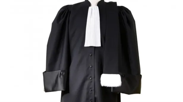 Immigration irrégulière : Un avocat sans robe noire