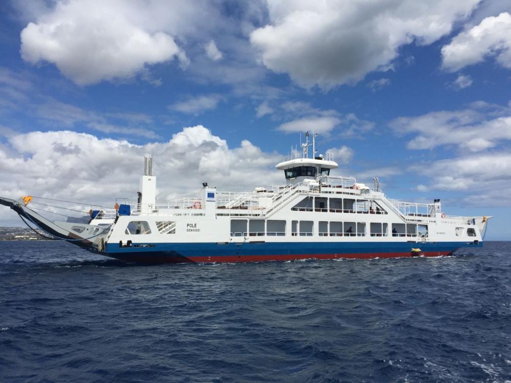 Une seule barge en fonctionnement