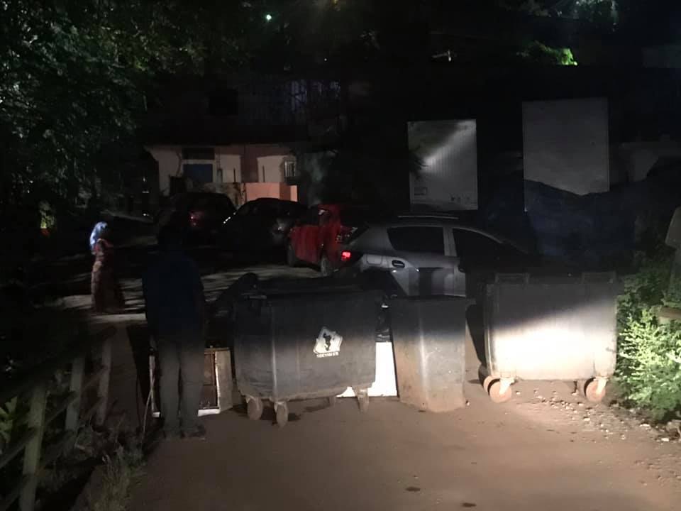 Acoua : un barrage ce matin à cause de la pluie