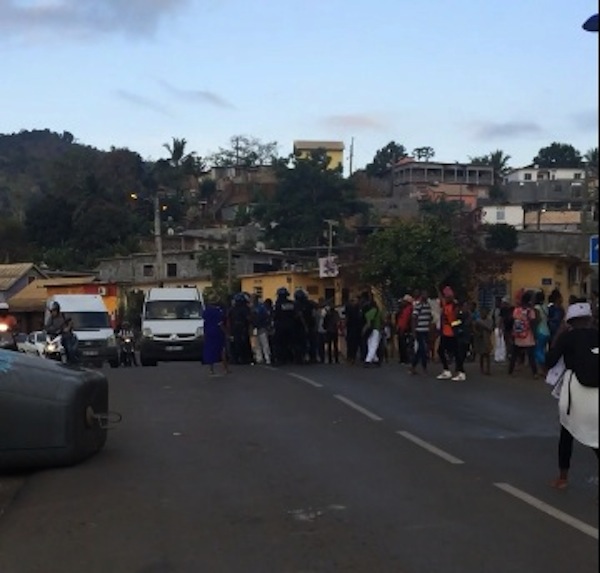 Barrages à Tzoundzou et Kaweni