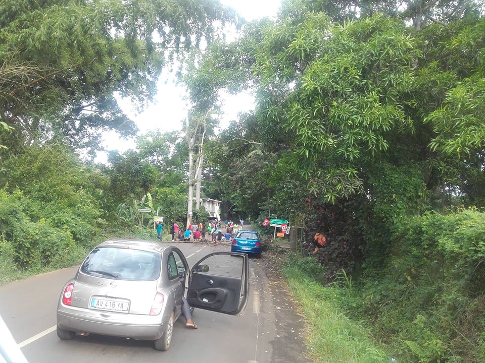 Barrage à Coconi Barakani